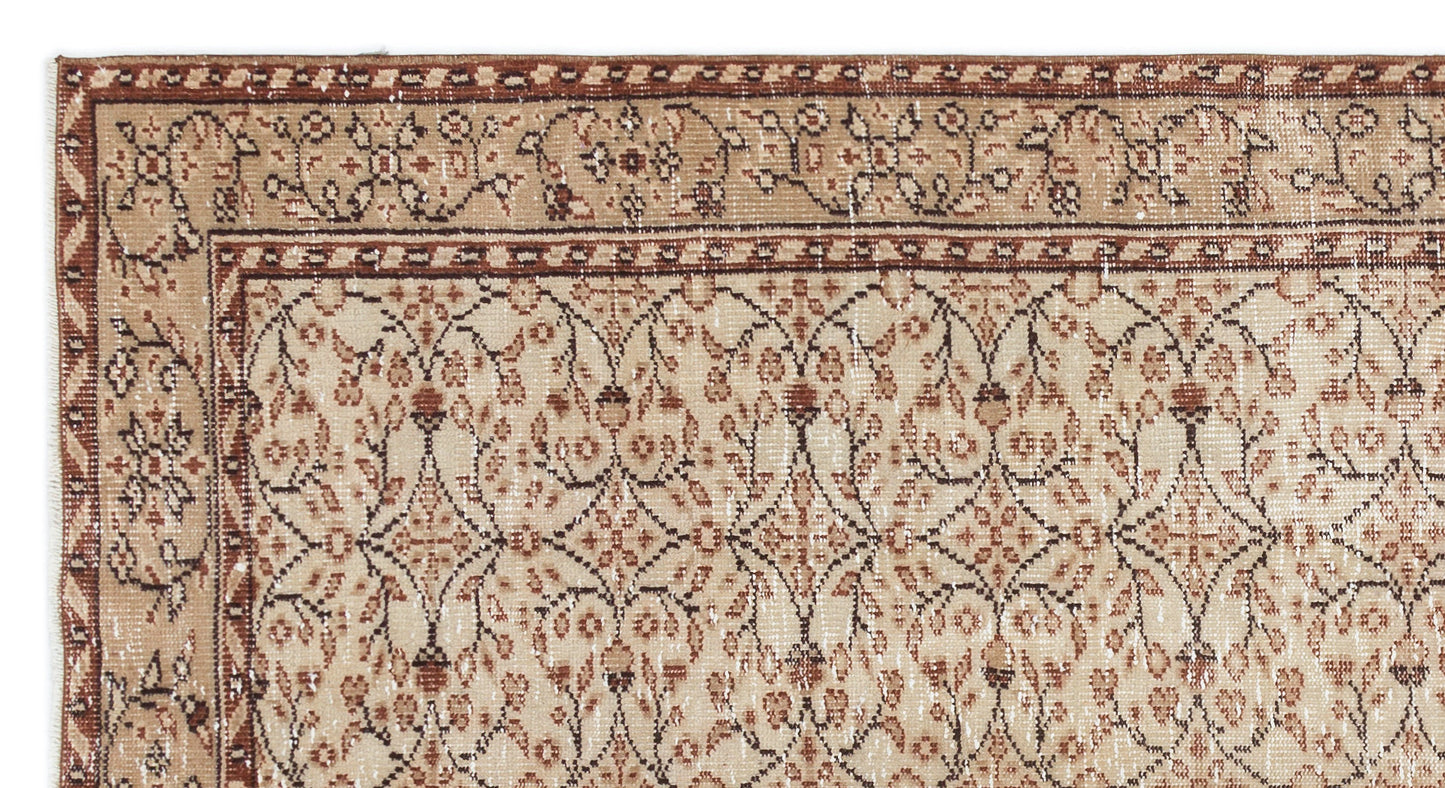 Gedia - Vintage Floral Rug - 4'10 X 8'8