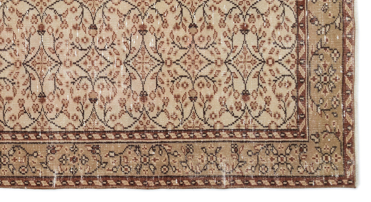 Gedia - Vintage Floral Rug - 4'10 X 8'8