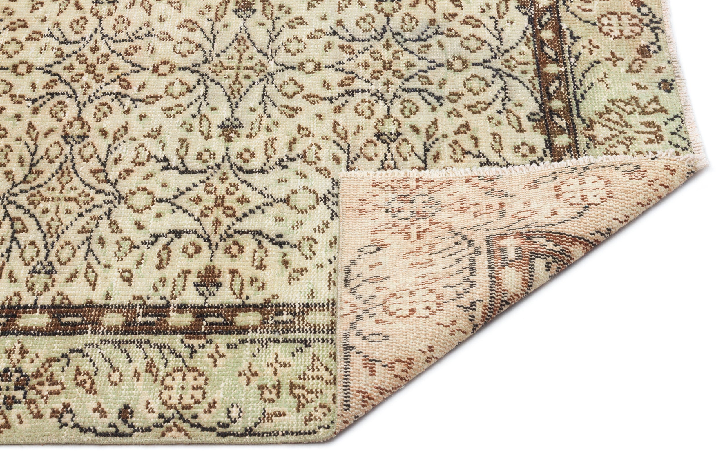 Pramian - Vintage Floral Rug - 6'1 X 9'7