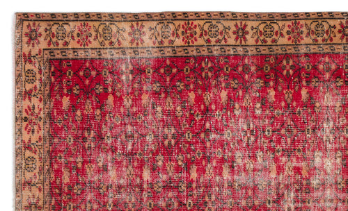 Load image 1 in gallery view. Stuix - Vintage Floral Rug - 5'10 X 9'7