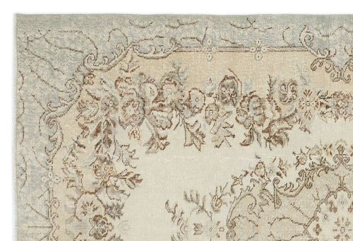 Load image 1 in gallery view. Grimeta - Vintage Medallion Rug - 5'11 X 8'8