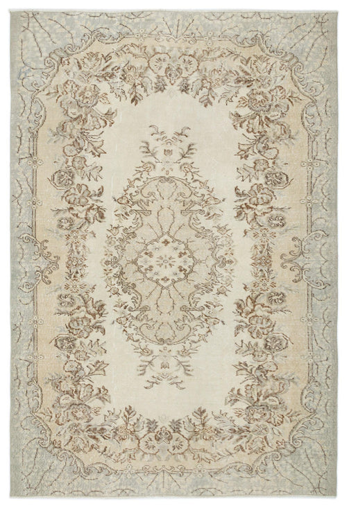 Load image 1 in gallery view. Grimeta - Vintage Medallion Rug - 5'11 X 8'8