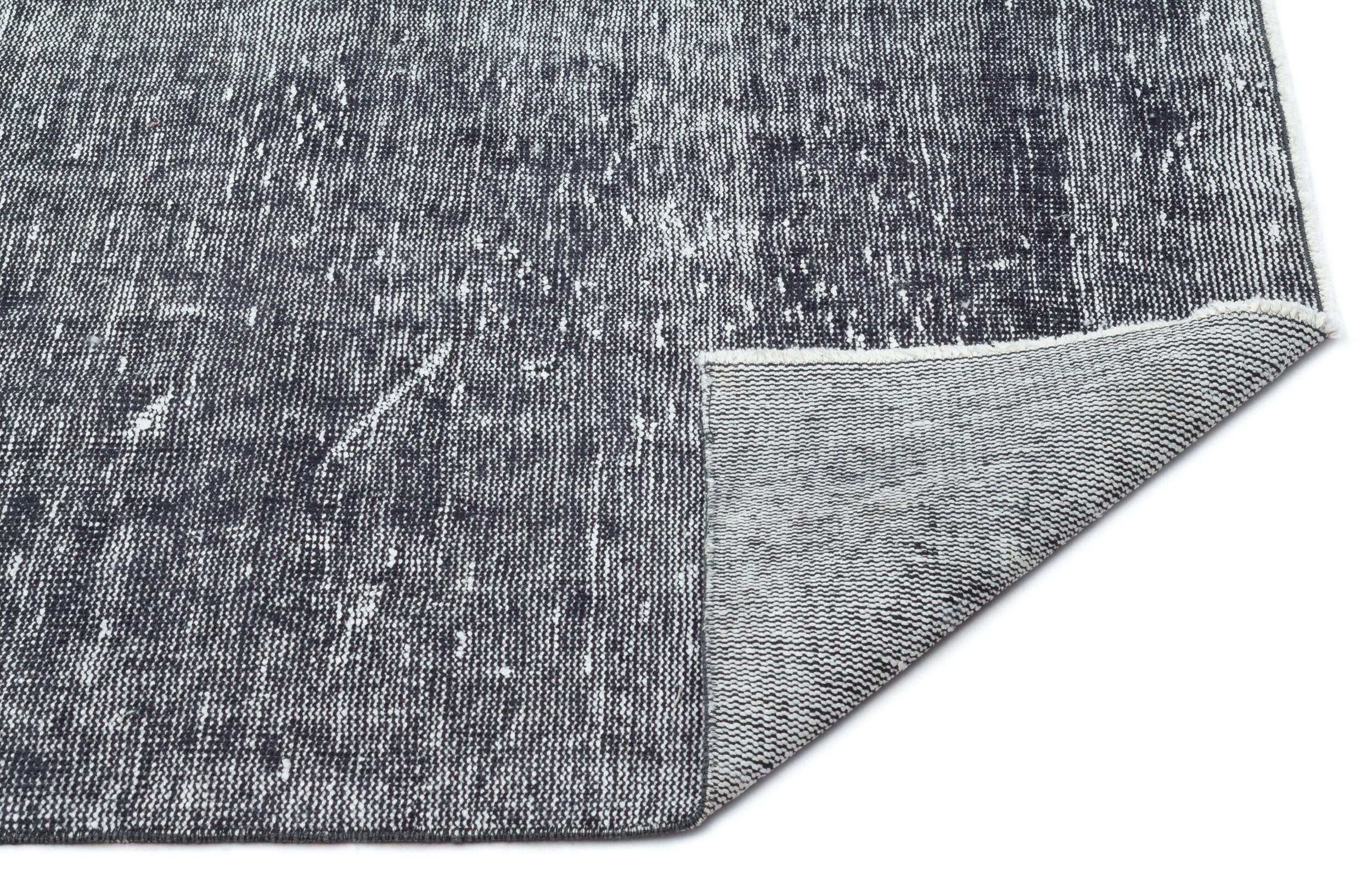 Namuen - Vintage Distressed Rug - 4'11 X 9'1