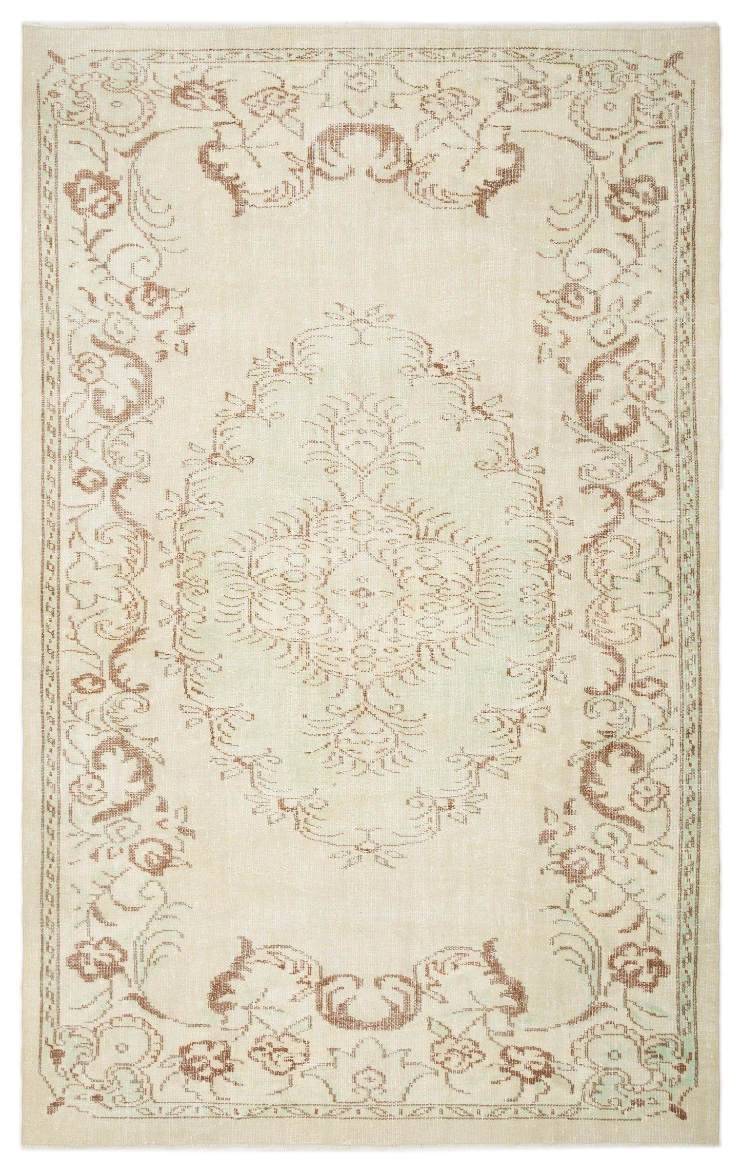 Gaebema - Vintage Medallion Rug - 5'11 X 9'3