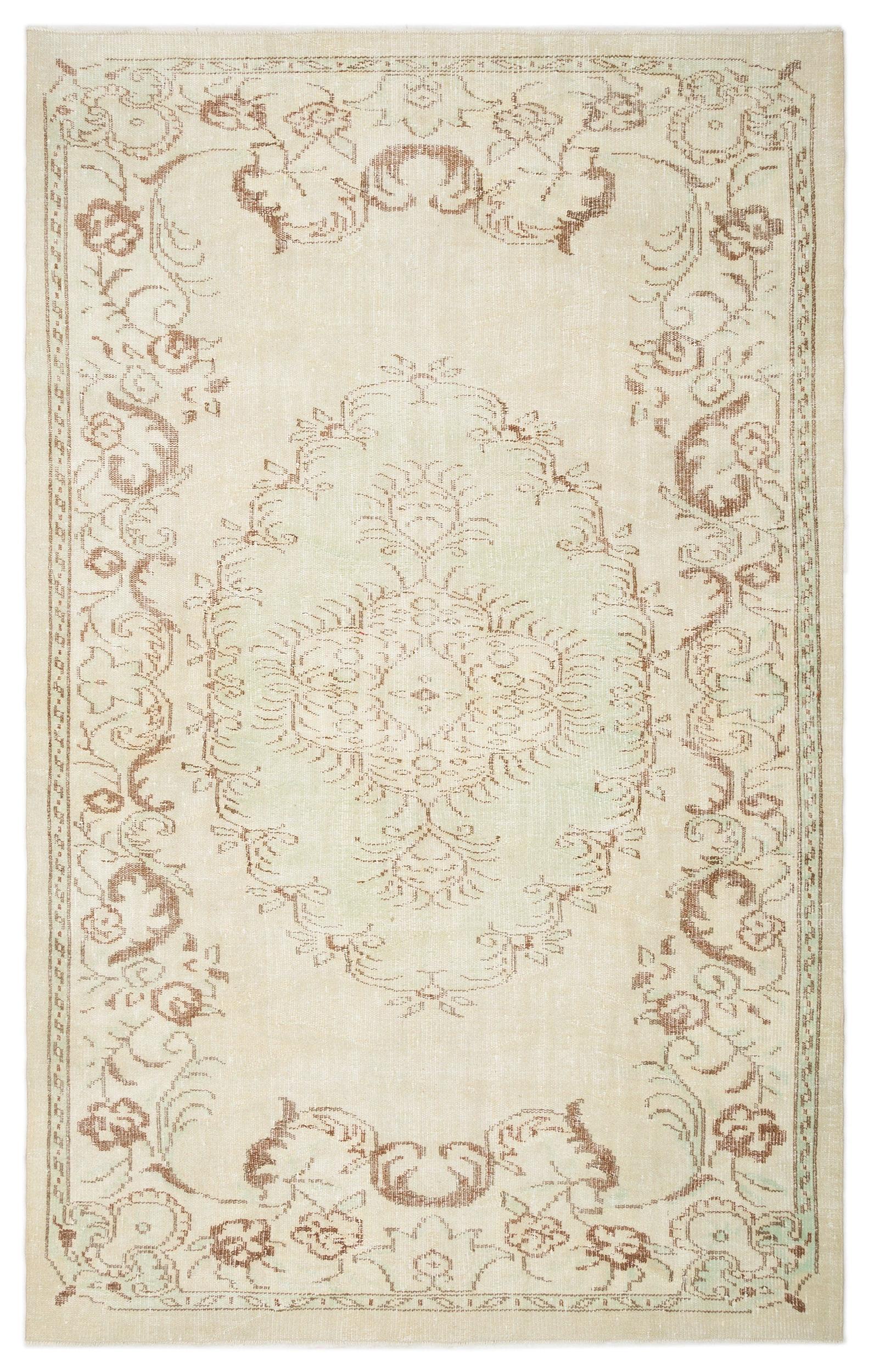 Gaebema - Vintage Medallion Rug - 5'11 X 9'3