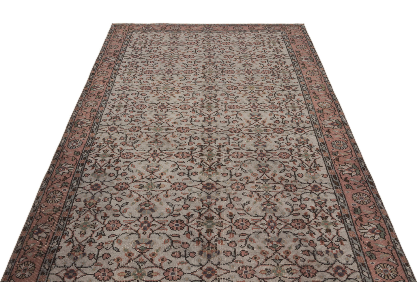 Thizeis - Vintage Floral Rug - 5'2 X 8'6