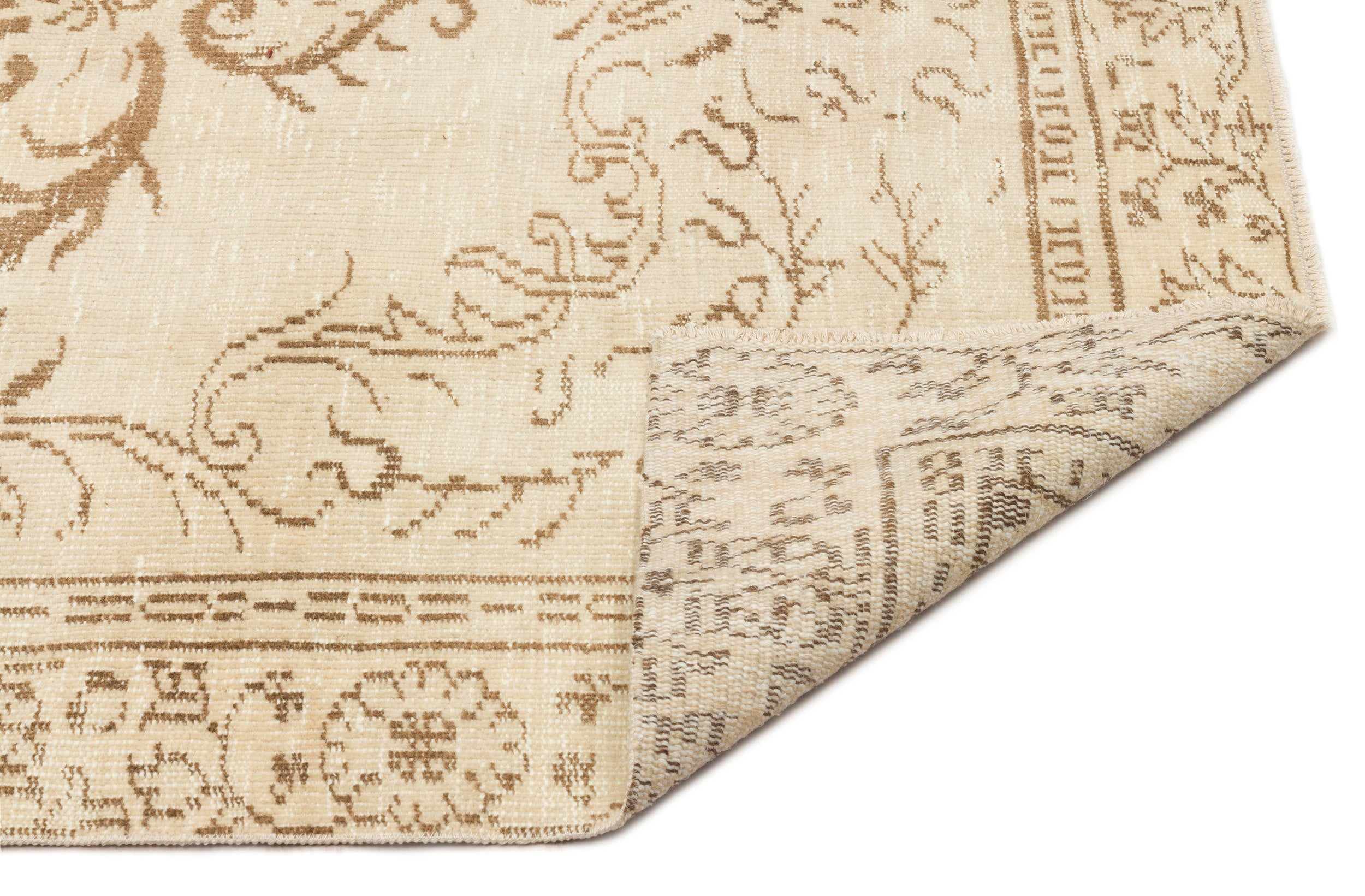 Neazian - Vintage Medallion Rug - 5'4 X 9'1
