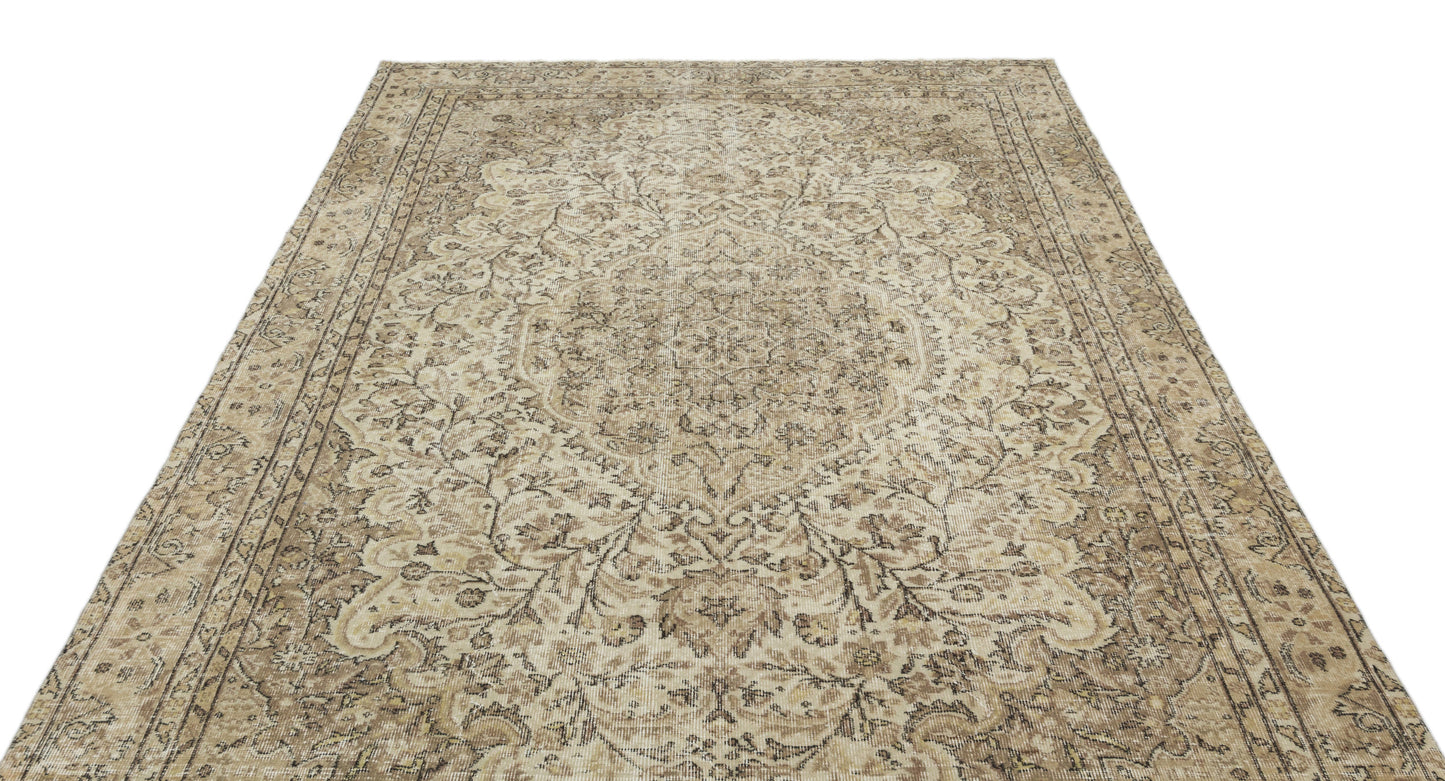 Cagona - Vintage Medallion Rug - 6'1 X 9'2