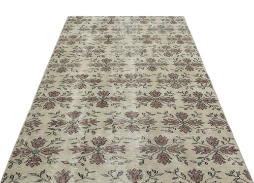 Load image 1 in gallery view. Boariva - Vintage Floral Rug - 4'10 X 8'8