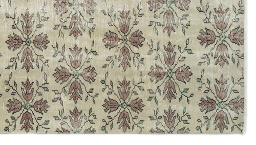 Load image 1 in gallery view. Boariva - Vintage Floral Rug - 4'10 X 8'8