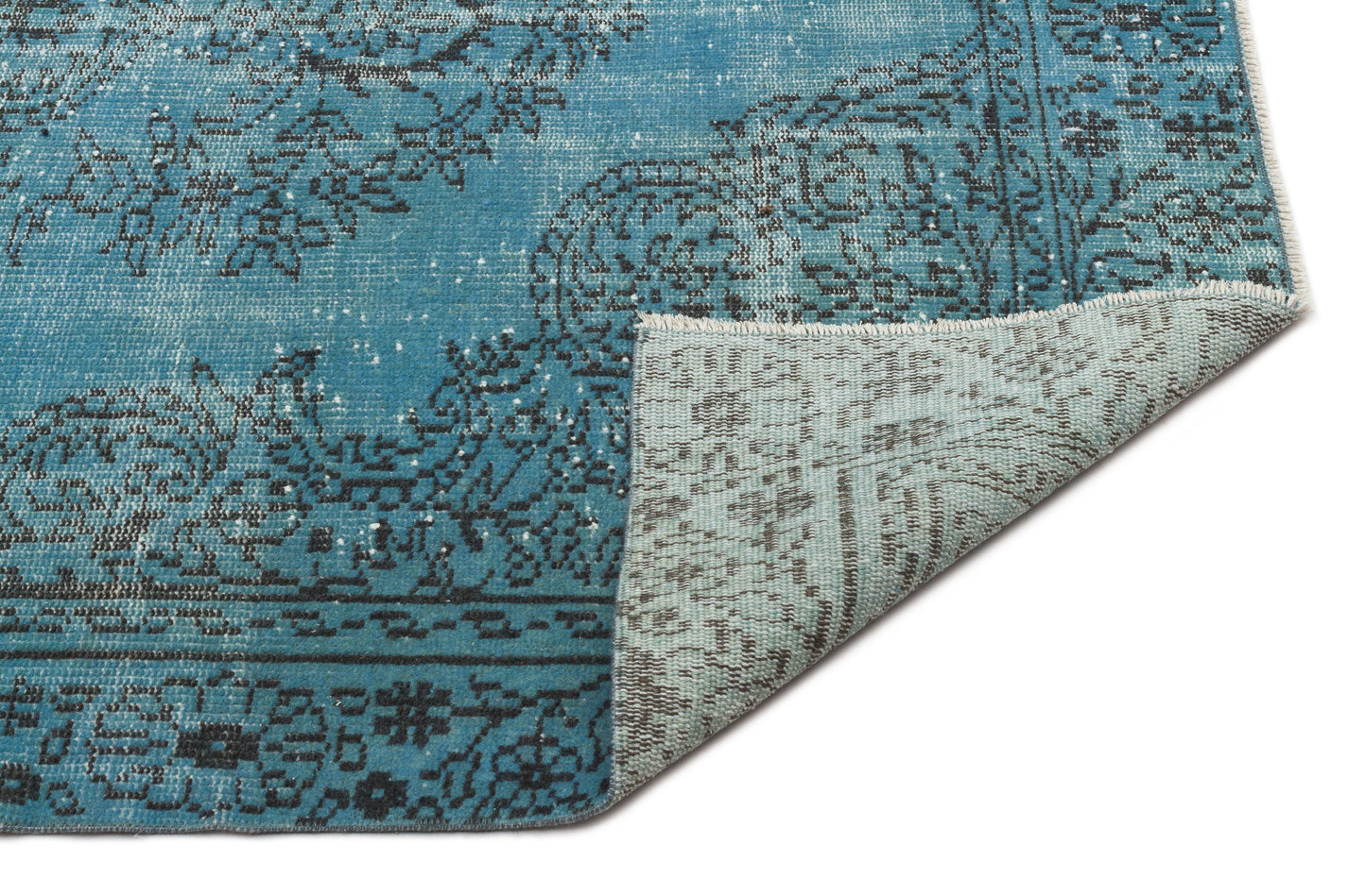 Kozaen - Vintage Distressed Rug - 5'3 X 9'4