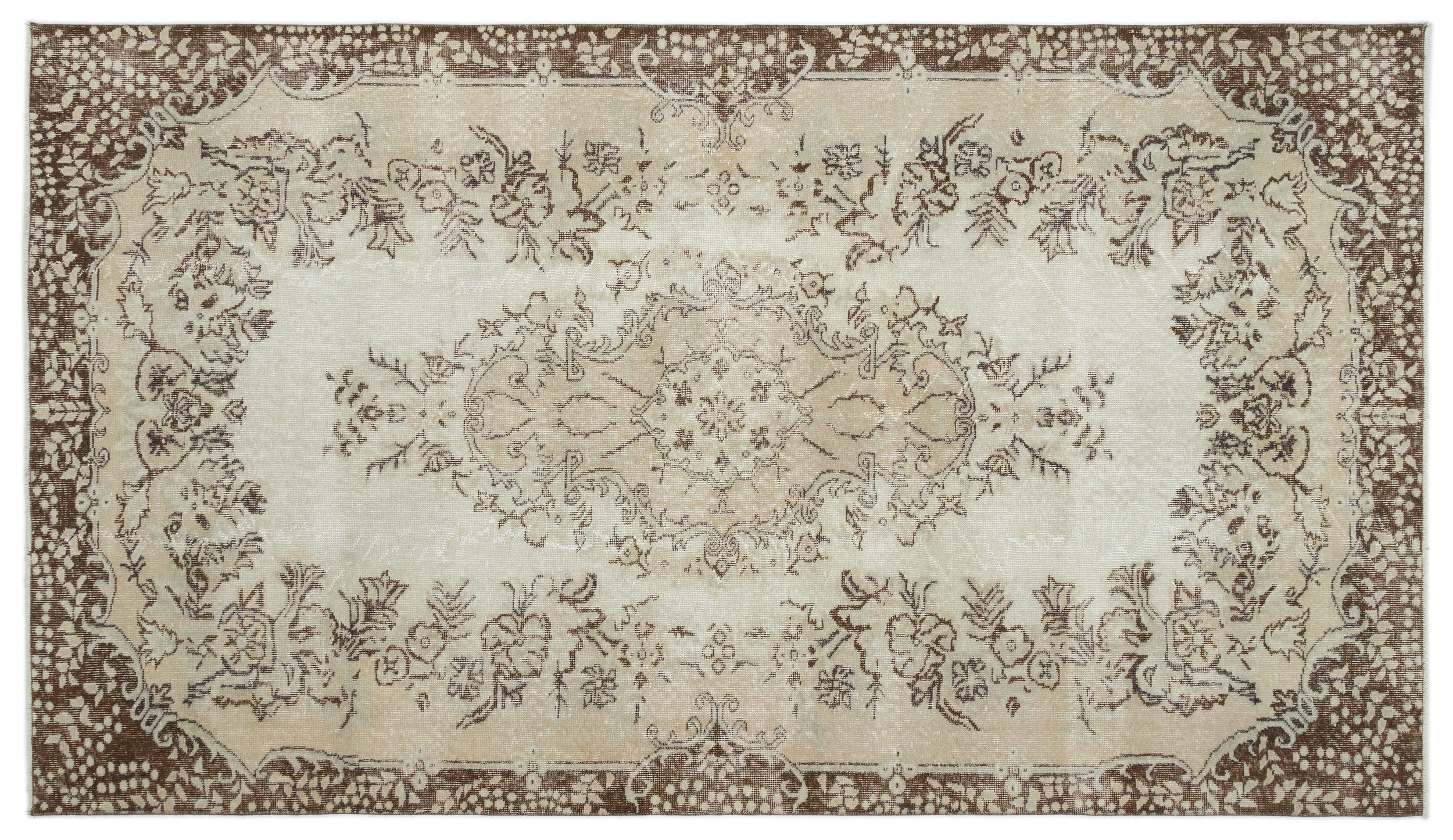 Gegata - Vintage Medallion Rug - 5'9 X 9'11