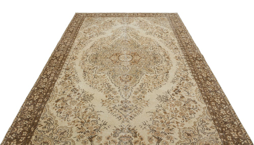 Load image 1 in gallery view. Prugoa - Vintage Medallion Rug - 6'8 X 10'6