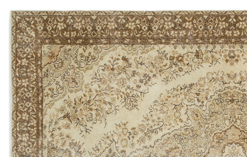Load image 1 in gallery view. Prugoa - Vintage Medallion Rug - 6'8 X 10'6