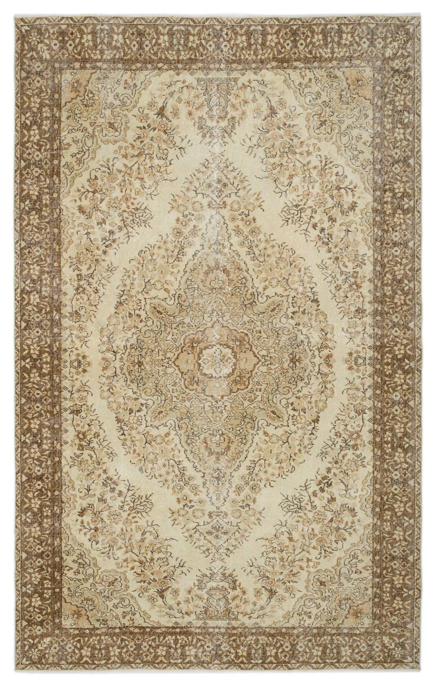 Prugoa - Vintage Medallion Rug - 6'8 X 10'6