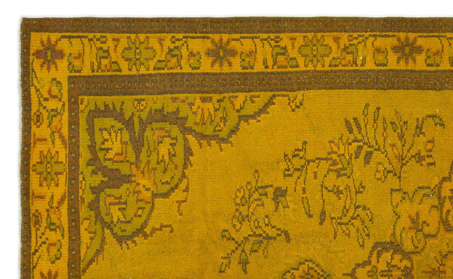 Freabaen - Vintage Medallion Rug - 5'4 X 8'9