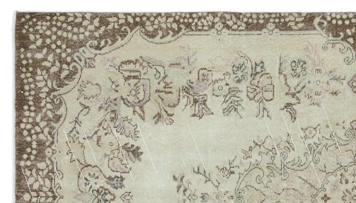 Mapuos - Vintage Medallion Rug - 5'5 X 9'7