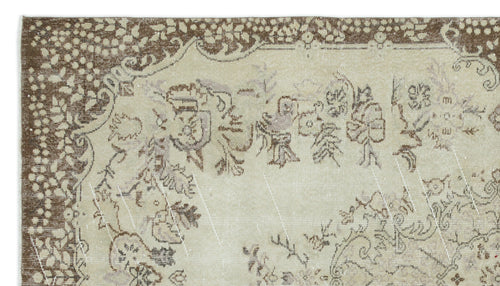 Load image 1 in gallery view. Mapuos - Vintage Medallion Rug - 5'5 X 9'7