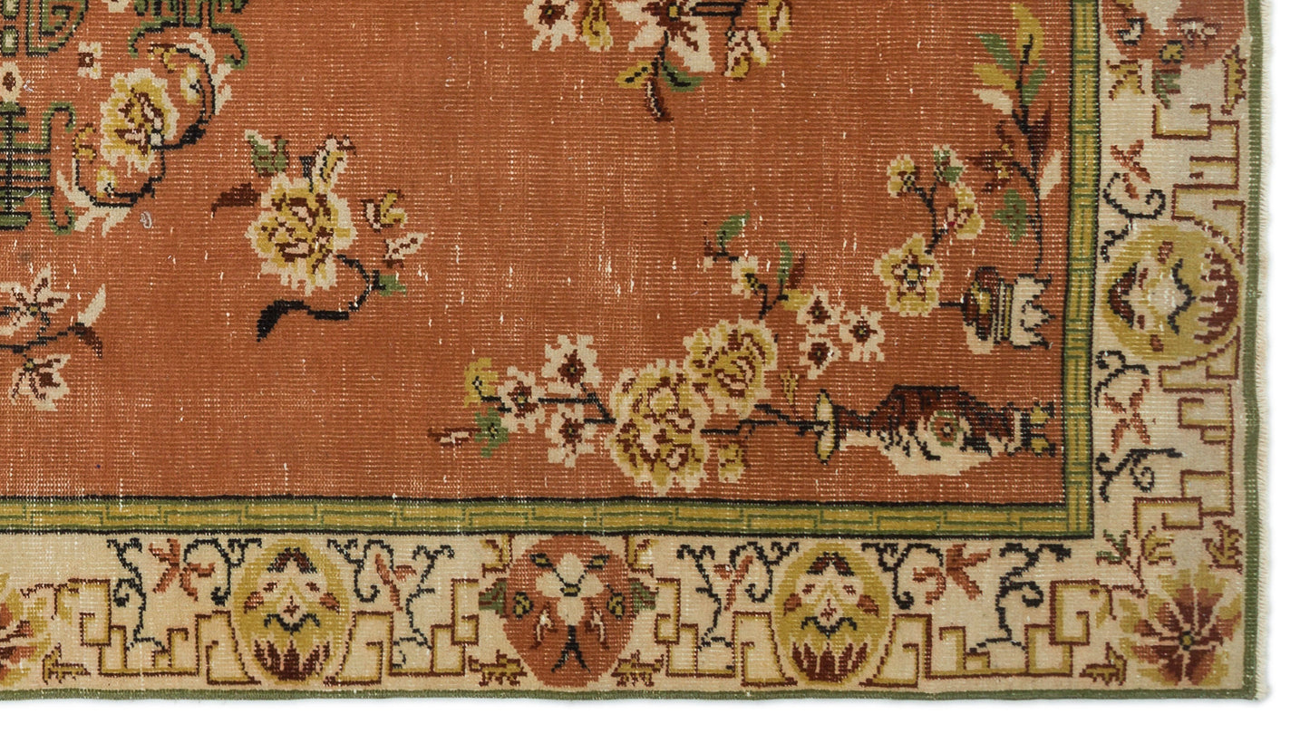 Gamiane - Vintage Medallion Rug - 5'9 X 10'1