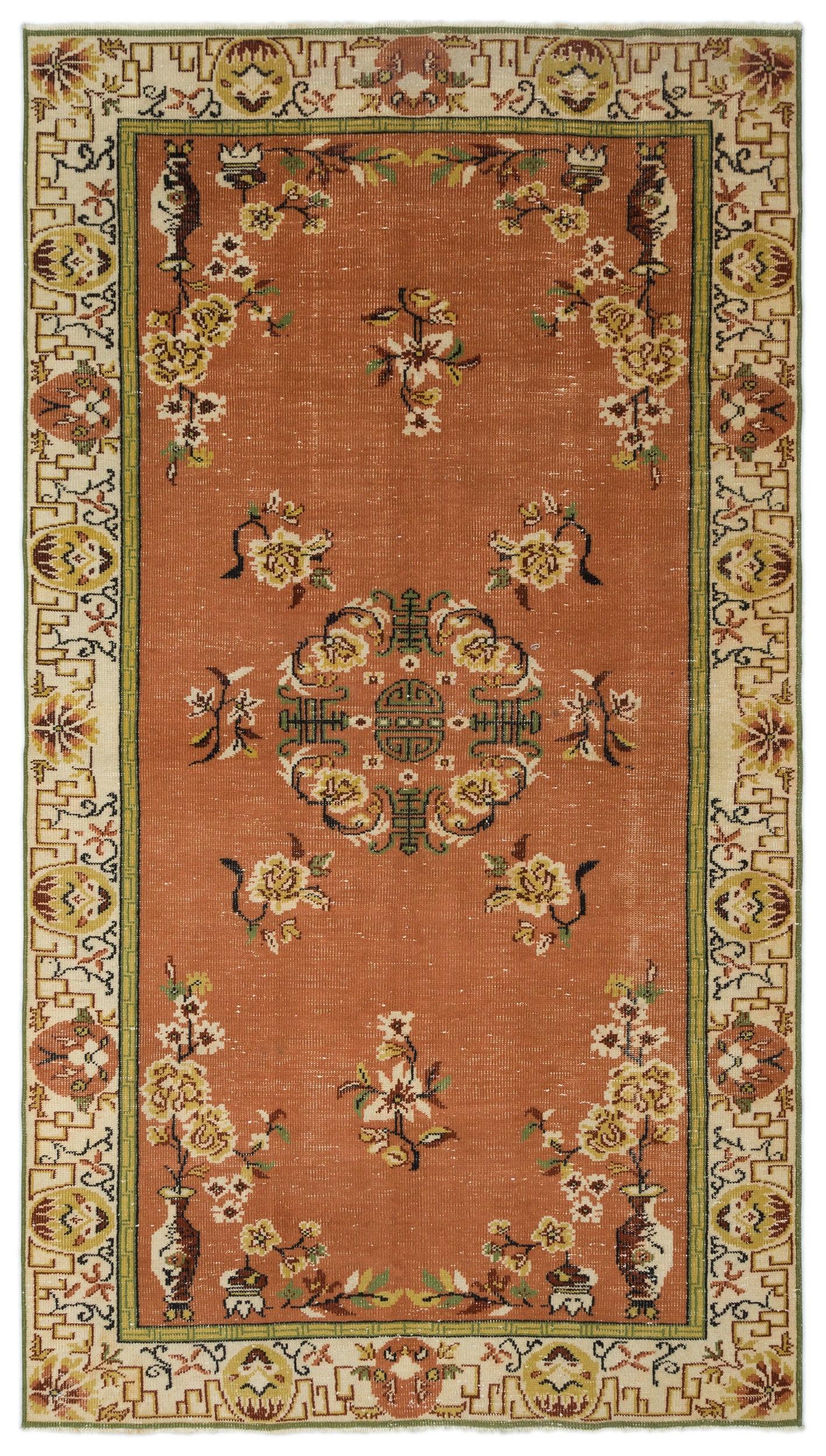 Gamiane - Vintage Medallion Rug - 5'9 X 10'1