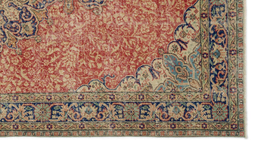 Load image 1 in gallery view. Ramaane - Vintage Medallion Rug - 4'10 X 8'4