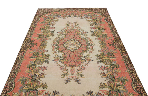 Load image 1 in gallery view. Vobira - Vintage Medallion Rug - 5'5 X 9'10