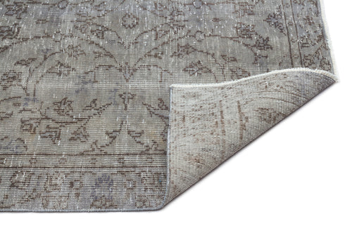 Load image 1 in gallery view. Vepira - Vintage Floral Rug - 4'8 X 8'5