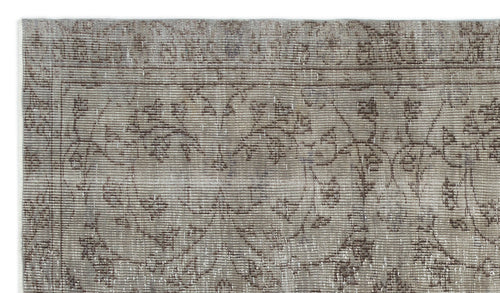 Load image 1 in gallery view. Vepira - Vintage Floral Rug - 4'8 X 8'5