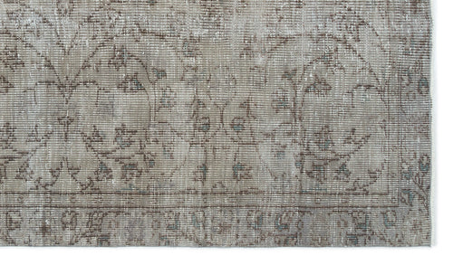 Load image 1 in gallery view. Vepira - Vintage Floral Rug - 4'8 X 8'5
