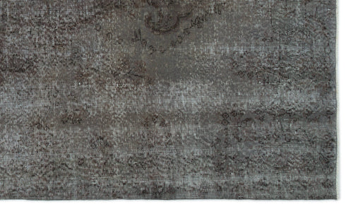 Load image 1 in gallery view. Veata - Vintage Distressed Rug - 5'3 X 8'10