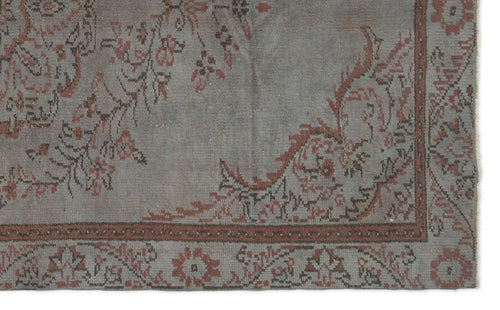 Load image 1 in gallery view. Craivuna - Vintage Medallion Rug - 5'3 X 8'5