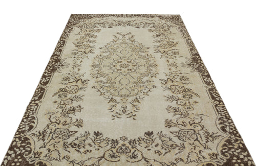 Load image 1 in gallery view. Hileil - Vintage Medallion Rug - 5'6 X 9'4