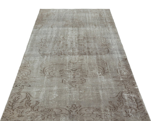 Load image 1 in gallery view. Croyn - Vintage Distressed Rug - 4'2 X 8'2