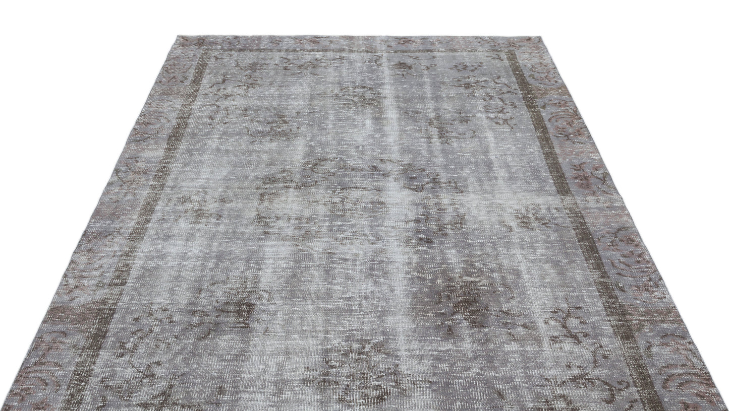 Poreon - Vintage Distressed Rug - 5'6 X 8'6