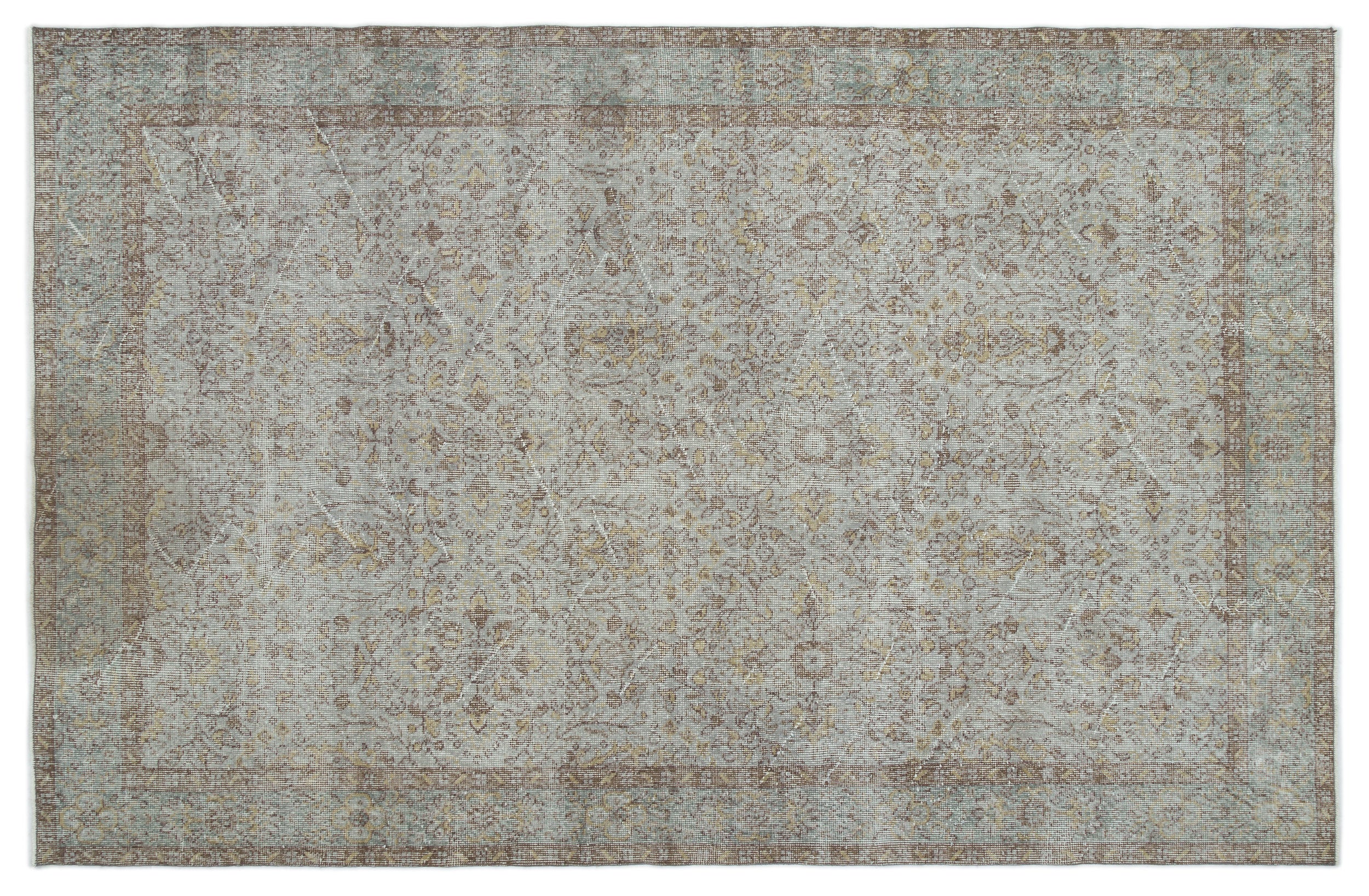 Cuzeix - Vintage Distressed Rug - 6'1 X 9'6