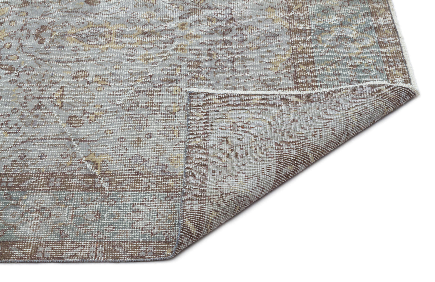 Cuzeix - Vintage Distressed Rug - 6'1 X 9'6