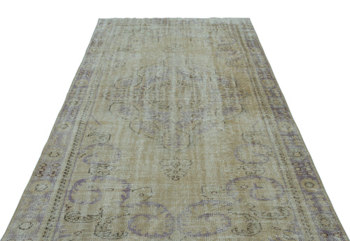 Bild 1 in Galerieansicht laden. Zabuor - Vintage Distressed Rug - 5'7 X 9'5