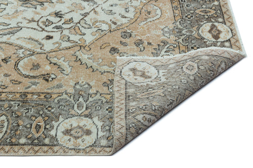 Load image 1 in gallery view. Drelaex - Vintage Medallion Rug - 5'8 X 9'5
