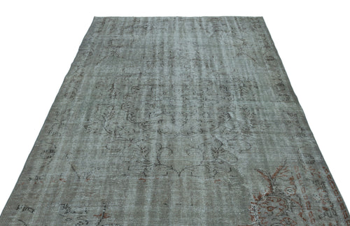 Load image 1 in gallery view. Hufayn - Vintage Distressed Rug - 5'8 X 9'7