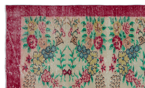 Load image 1 in gallery view. Glagora - Vintage Floral Rug - 5'4 X 8'11