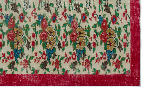 Load image 1 in gallery view. Kiadous - Vintage Floral Rug - 5'5 X 8'10