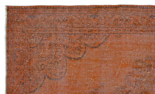 Load image 1 in gallery view. Droayn - Vintage Distressed Rug - 5'9 X 9'9