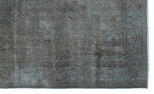 Load image 1 in gallery view. Covema - Vintage Distressed Rug - 5'5 X 9'0