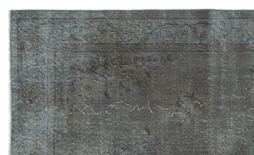Load image 1 in gallery view. Covema - Vintage Distressed Rug - 5'5 X 9'0