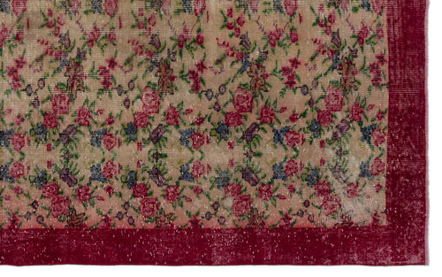 Load image 1 in gallery view. Dakuar - Vintage Floral Rug - 5'5 X 8'6