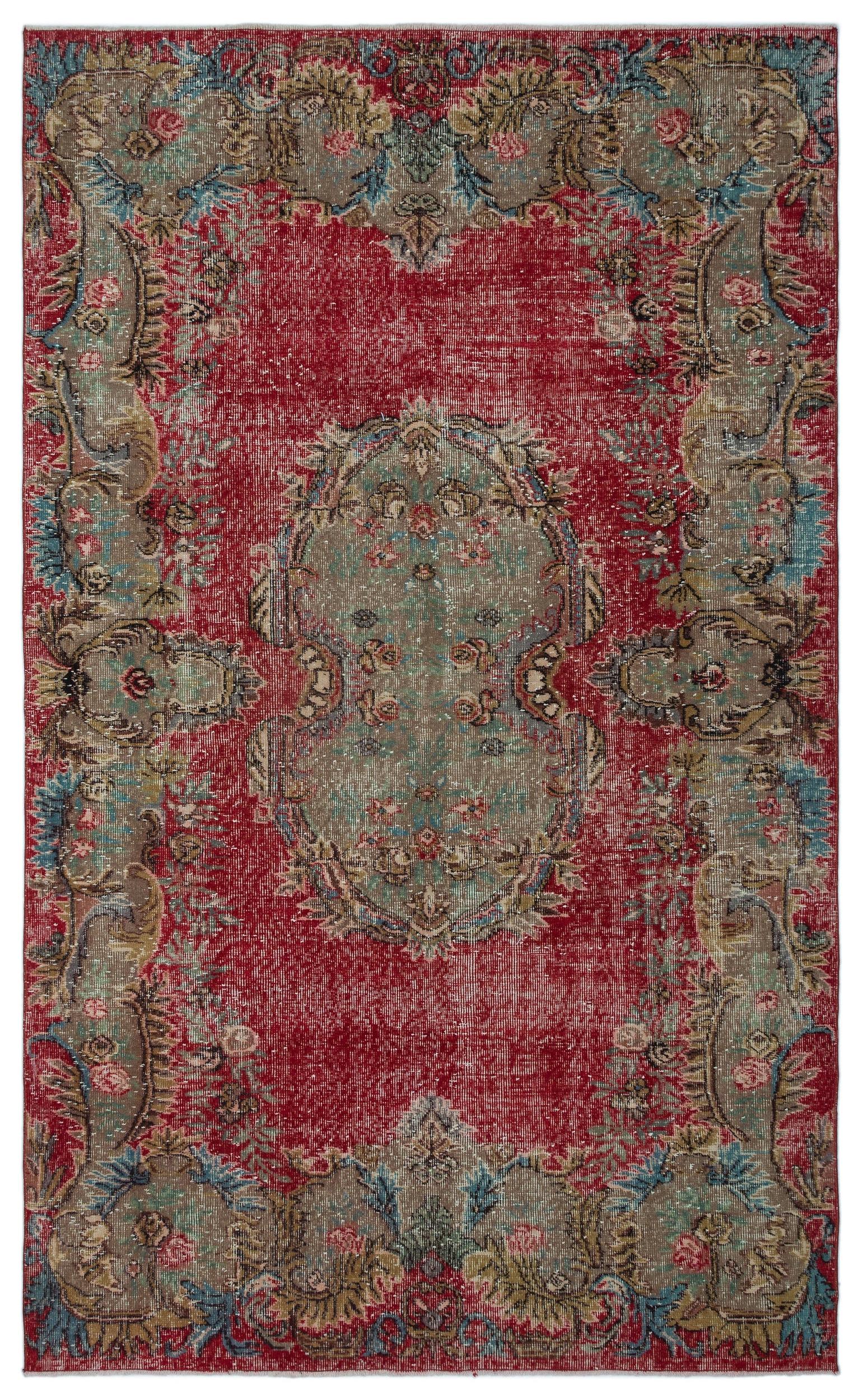 Panila - Vintage Medallion Rug - 5'4 X 8'10
