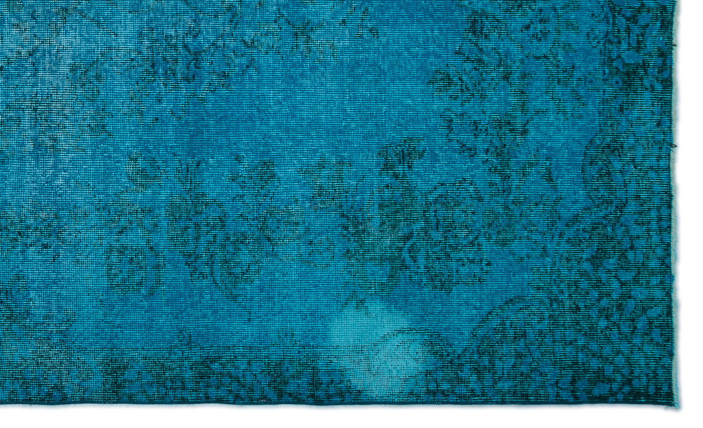 Soliil - Vintage Distressed Rug - 5'6 X 9'2