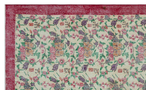 Load image 1 in gallery view. Mikia - Vintage Floral Rug - 5'5 X 8'9