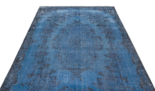 Load image 1 in gallery view. Groix - Vintage Distressed Rug - 5'8 X 9'7
