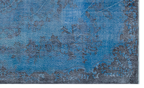 Load image 1 in gallery view. Groix - Vintage Distressed Rug - 5'8 X 9'7